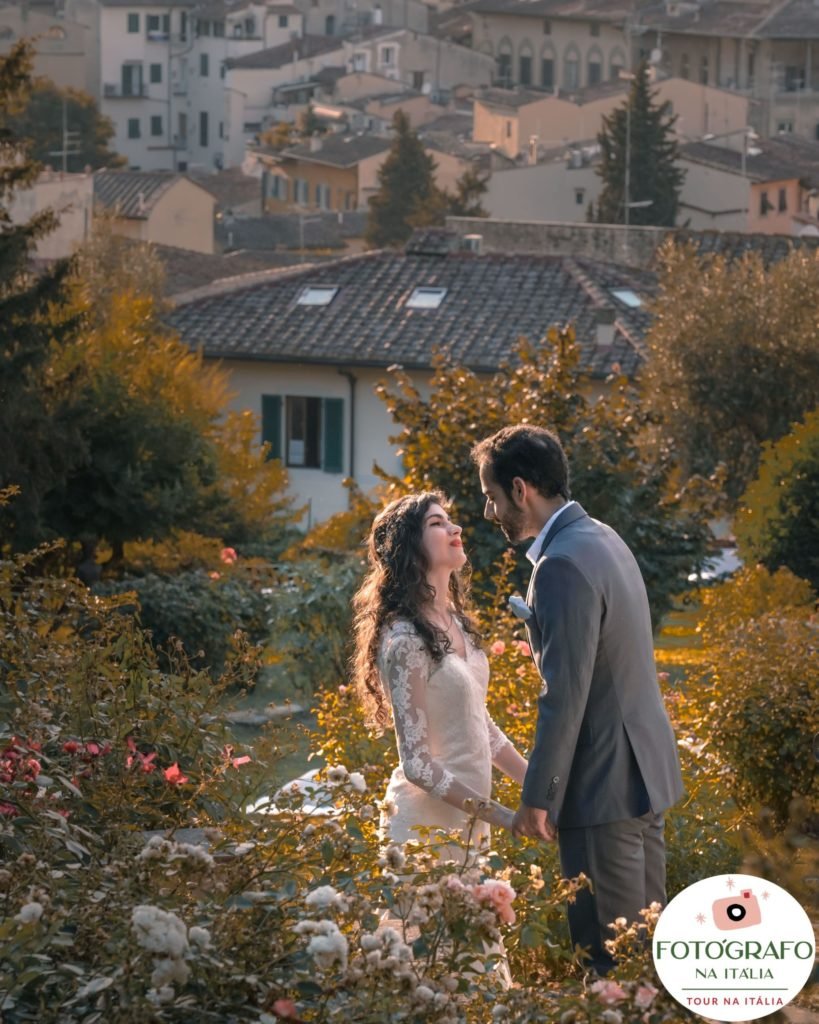 https://fotografonaitalia.com/wp-content/uploads/2019/04/YARI-FLORENcA-TOSCANA-CASAMENTO_8-scaled-1-819x1024.jpg