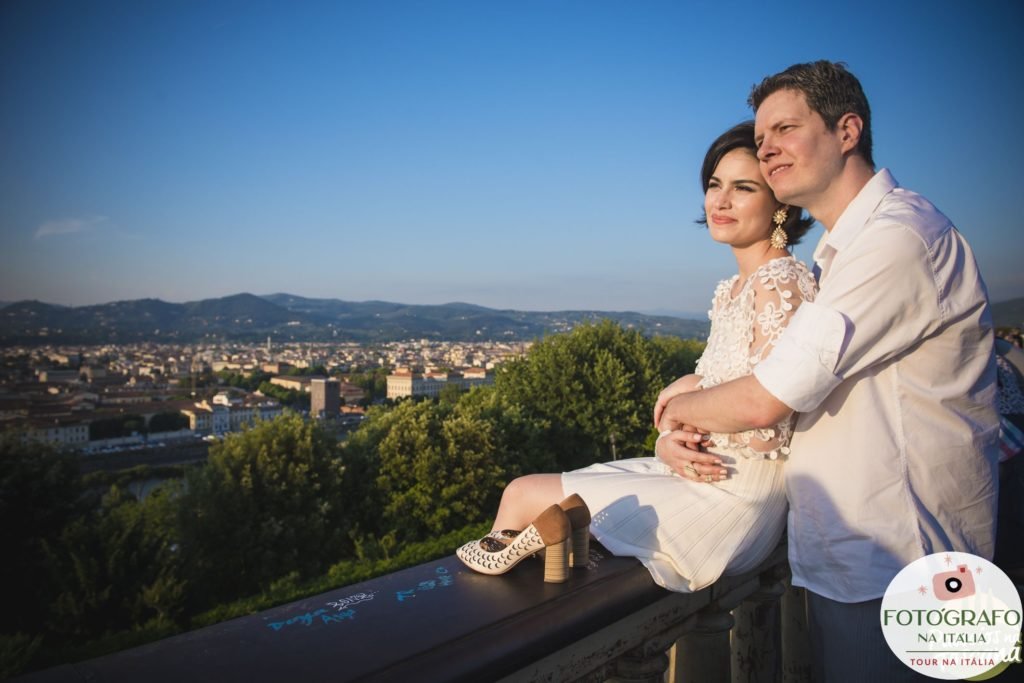 https://fotografonaitalia.com/wp-content/uploads/2021/07/YARI-FLORENcA-TOSCANA-CASAIS_4-1024x683.jpg