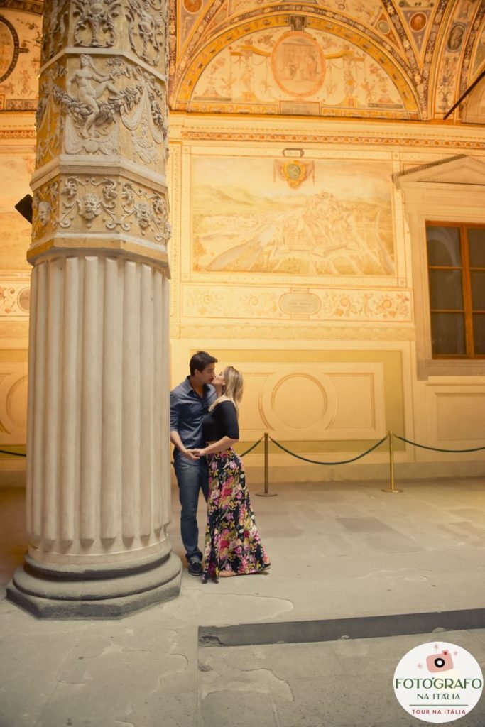 https://fotografonaitalia.com/wp-content/uploads/2021/07/YARI-FLORENcA-TOSCANA-CASAIS_98-683x1024.jpg